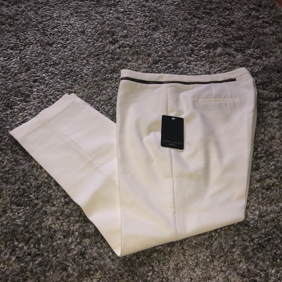 White pants - Picture 1 of 3